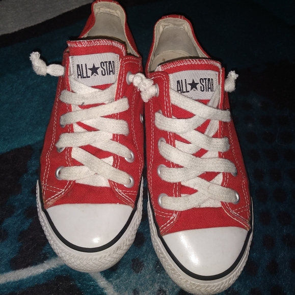 white low rise converse